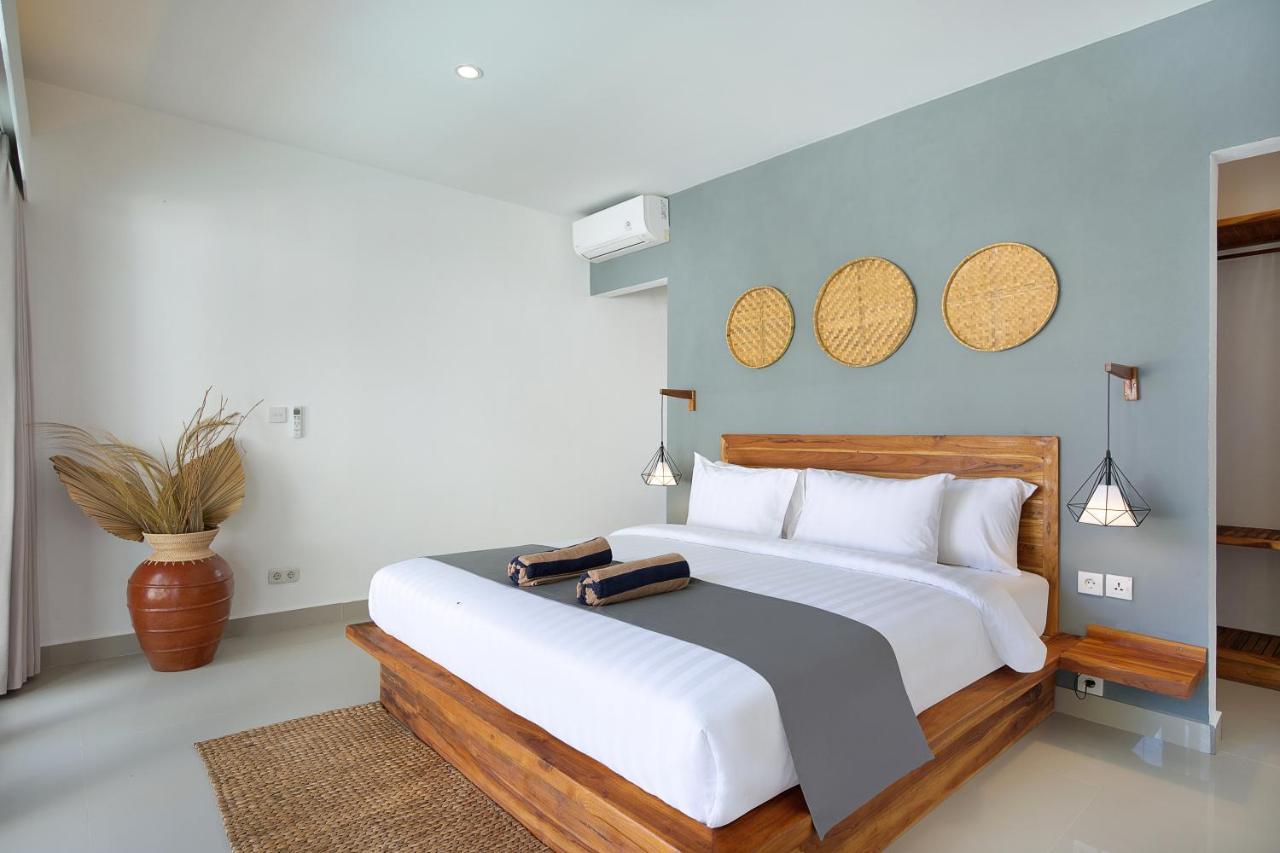 Villa Sakura. Luxury 3 Bedroom Villa. Selong Belanak Bagian luar foto